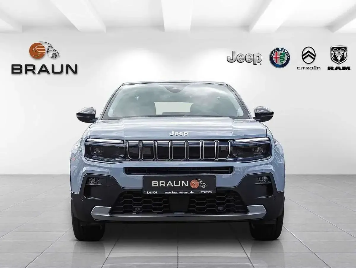 Ny Jeep Avenger EV Summit 114 kW (156 HK) 2026 Sort SUV