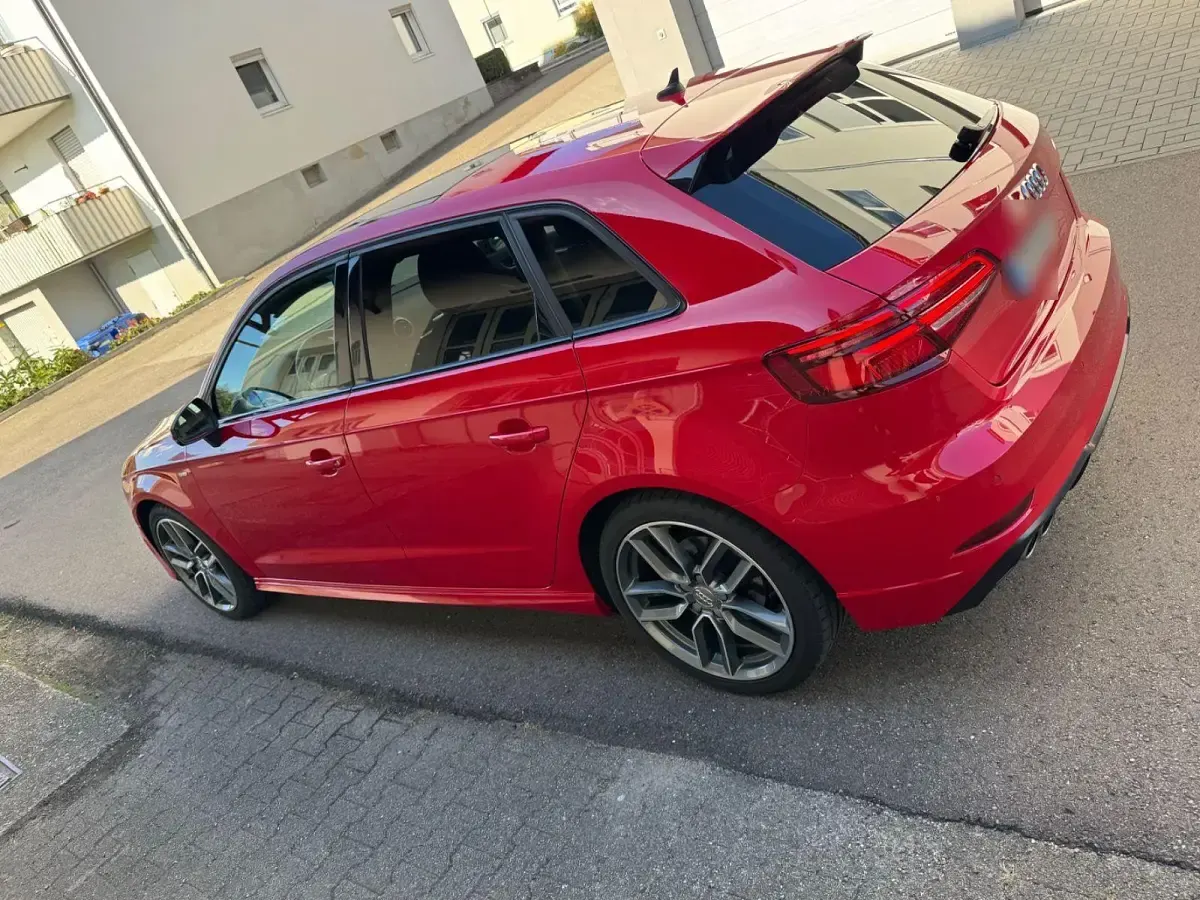 Gebraucht Audi A3 S-Line 150 PS (110 kW) 2020 Rot Limousine