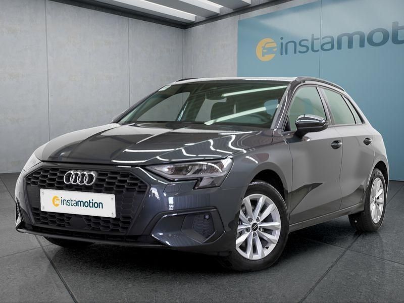 Grau Gebraucht 2023 Audi A3 Sportback Limousine | 26.799 € (Fairer Preis) - Bild 1/4