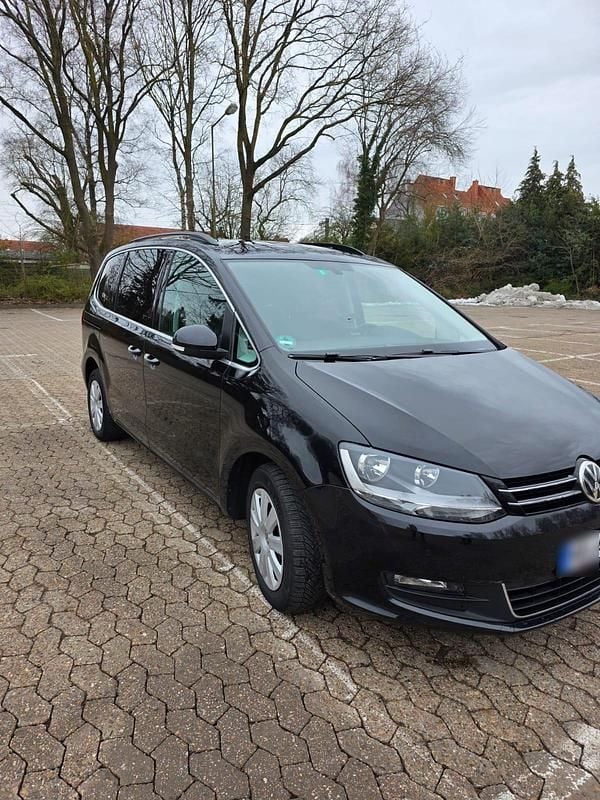 Gebraucht VW Sharan 150 PS (110 kW) 2018 Schwarz Van / Kleinbus