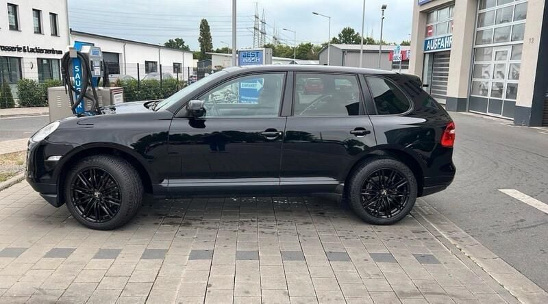 Schwarz Gebraucht 2010 Porsche Cayenne SUV | 12.450 € - Bild 1/4