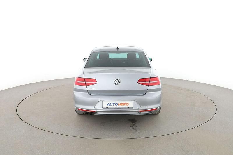 Gebraucht VW Passat Highline 2018 Grau Limousine