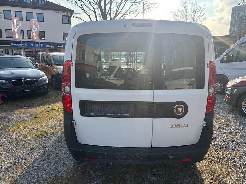 Gebraucht Fiat Doblò Basis 75 PS (55 kW) 2014 Weiß Van / Kleinbus