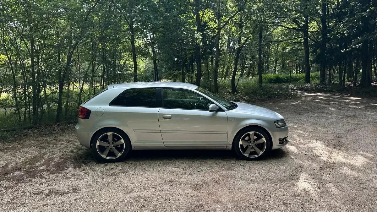 Gebraucht Audi A3 Sportback S-Line 200 PS (147 kW) 2012 Silber Kleinwagen