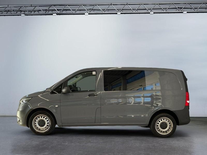 Gebraucht Mercedes Vito 163 PS (119 kW) 2022 Schiefergrau Van