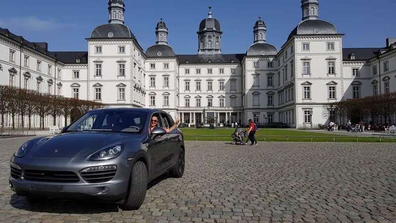 Grau Gebraucht 2013 Porsche Cayenne S SUV | 19.900 € (Fairer Preis) - Bild 1/4