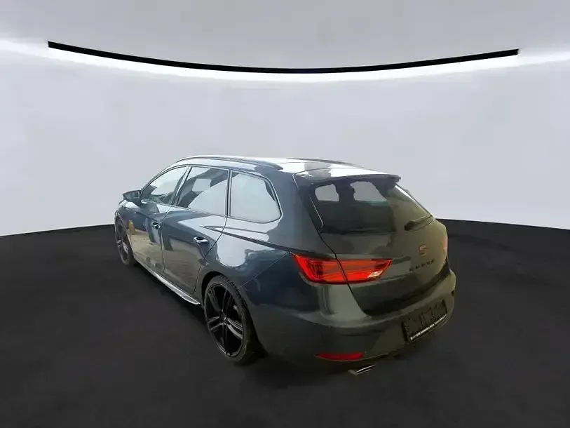 Gebraucht Seat Leon ST 4Drive 300 PS (220 kW) 2020 "magnetic tech" Kombi