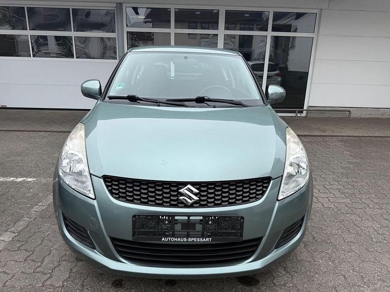 Gebraucht Suzuki Swift Comfort 94 PS (69 kW) 2012 Grün Kleinwagen