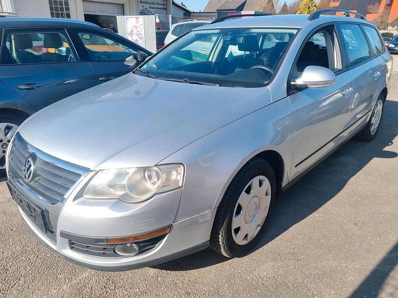 Gebraucht VW Passat 105 PS (77 kW) 2007 Silber Kombi