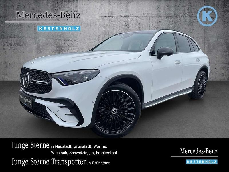 Manufaktur opalithweiß bright Gebraucht 2024 Mercedes GLC450 AMG SUV | 86.490 € - Bild 1/4
