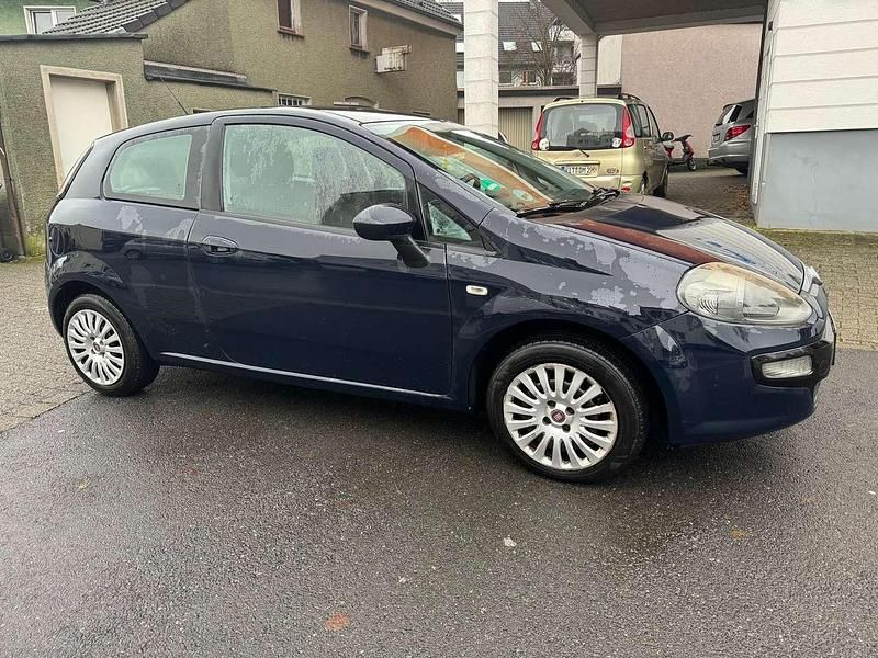 Gebraucht Fiat Punto 69 PS (50 kW) 2011 Esterno (blu suggestivo) Kleinwagen