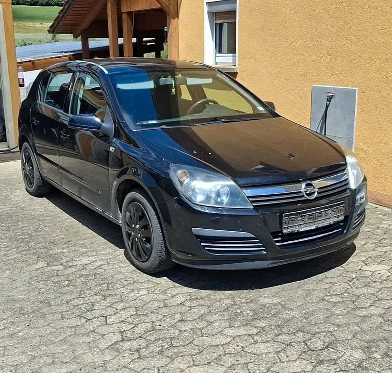 Gebraucht Opel Astra 105 PS (77 kW) 2006 Limousine