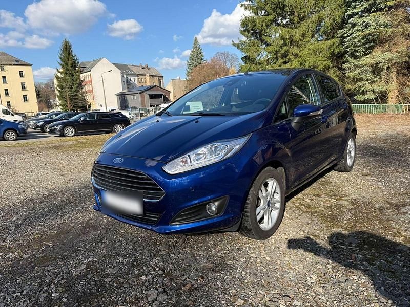 Gebraucht Ford Fiesta Titanium 101 PS (74 kW) 2017 Blau Kleinwagen