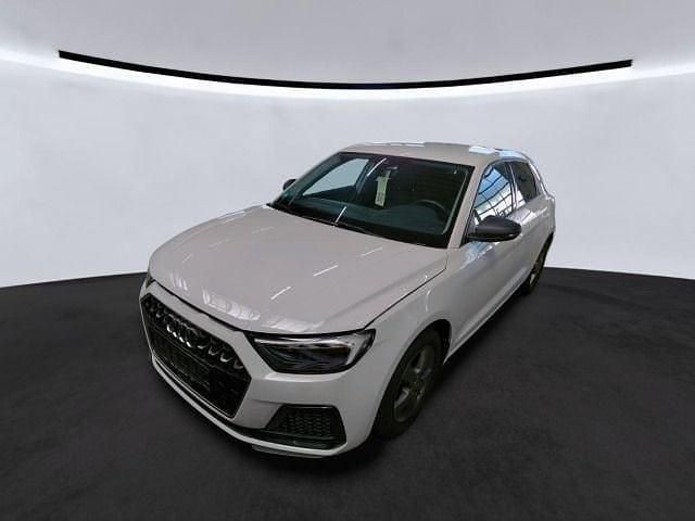 Cortinaweiß Gebraucht 2021 Audi A1 Sportback Advanced Kleinwagen | 19.991 € (Superpreis) - Bild 1/4