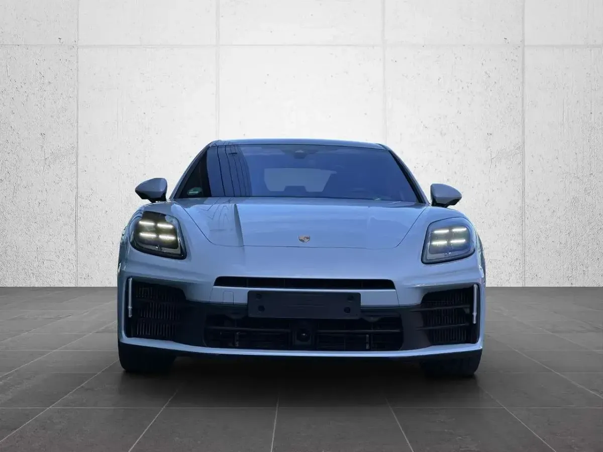 Gebraucht Porsche Panamera 4S 544 PS (400 kW) 2024 Grau Limousine