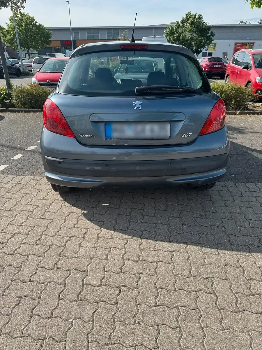 Gebraucht Peugeot 308 75 PS (55 kW) 2007 Violet Kleinwagen