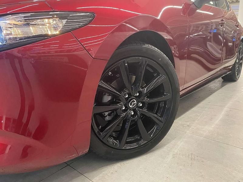 Gebraucht Mazda 3 Center-Line 140 PS (102 kW) 2024 Soul red crystal m (metallic) Limousine