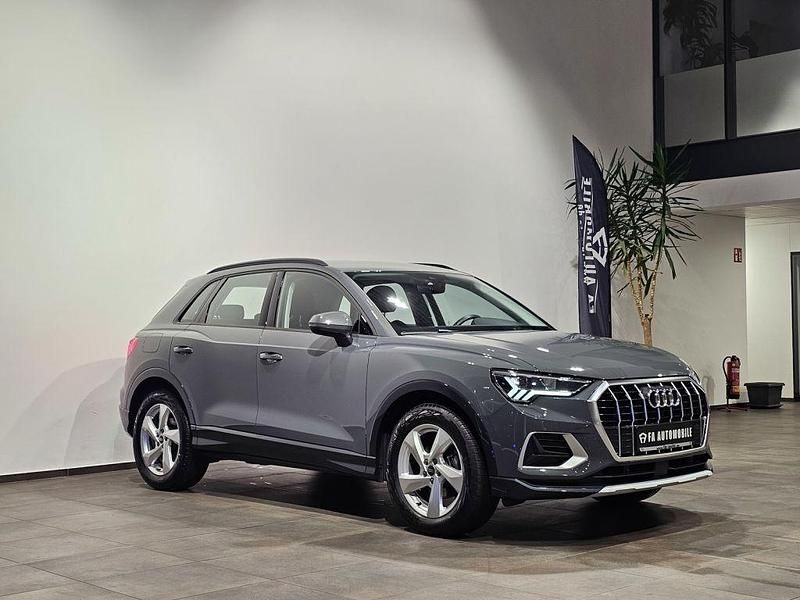 Gebraucht Audi Q3 Sport 150 PS (110 kW) 2024 Nanograu (metallic) SUV