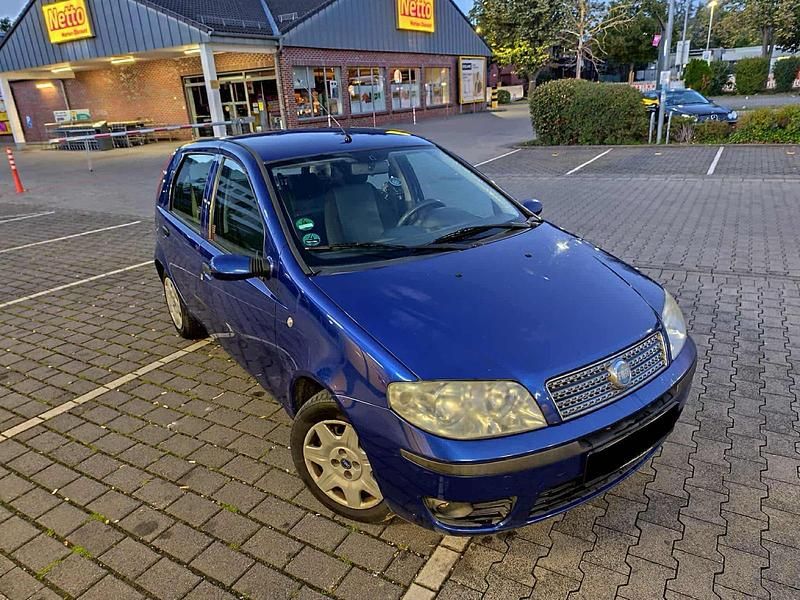 Blau Gebraucht 2008 Fiat Punto Kleinwagen | 700 € (Superpreis) - Bild 1/4