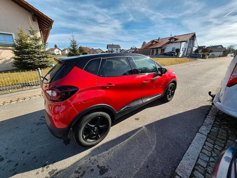 Gebraucht Renault Captur 150 PS (110 kW) 2019 Rot SUV