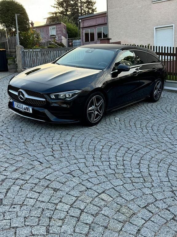 Gebraucht Mercedes CLA200 Shooting Brake AMG line 163 PS (119 kW) 2020 Schwarz Kombi