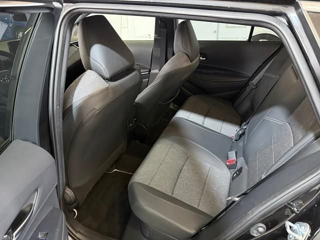 Gebraucht Toyota Corolla Team 152 PS (111 kW) 2024 Schwarz Kombi