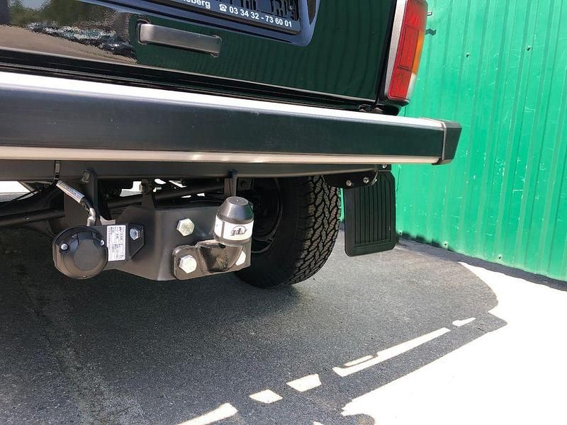 Neu Lada niva 83 PS (61 kW) 2026 Schwarz SUV