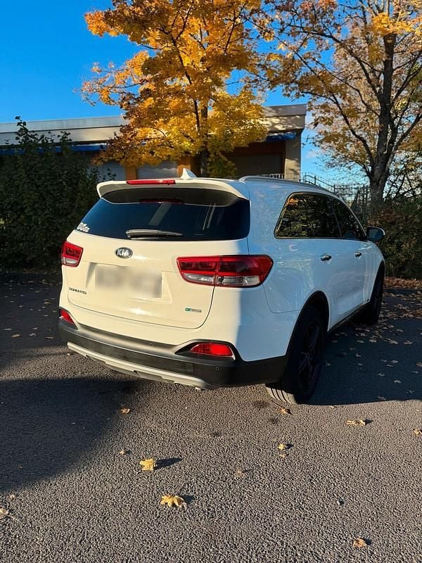 Gebraucht Kia Sorento 200 PS (147 kW) 2018 Weiß SUV