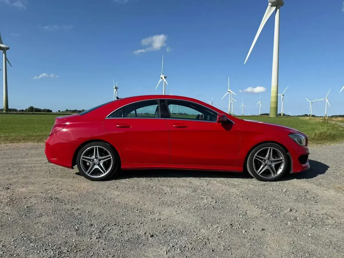 Gebraucht Mercedes CLA180 AMG line 122 PS (89 kW) 2015 Rot Coupé