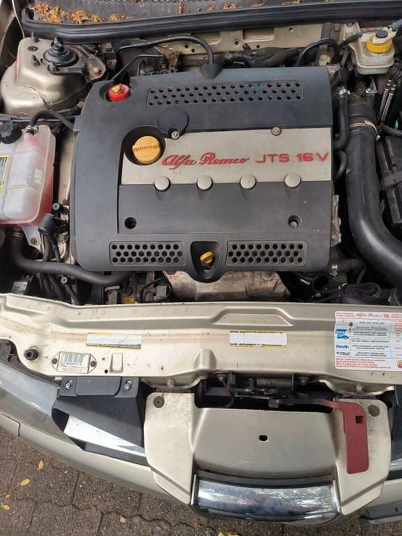 Gebraucht Alfa Romeo 156 166 PS (122 kW) 2004 Gold Limousine