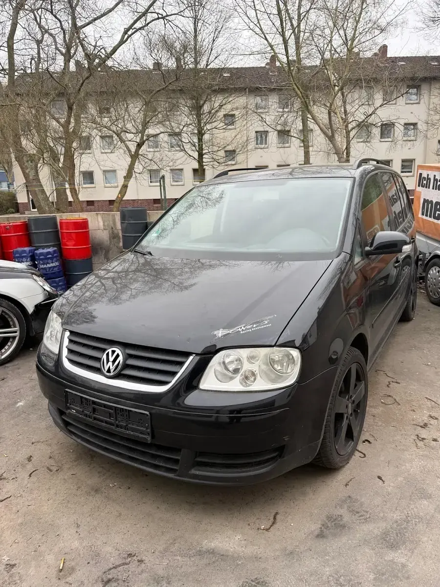 Gebraucht VW Touran 140 PS (102 kW) 2007 Schwarz Van / Kleinbus