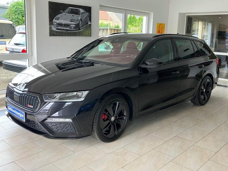 Schwarz Gebraucht 2021 Skoda Octavia First Edition Kombi | 29.190 € (Fairer Preis) - Bild 1/4