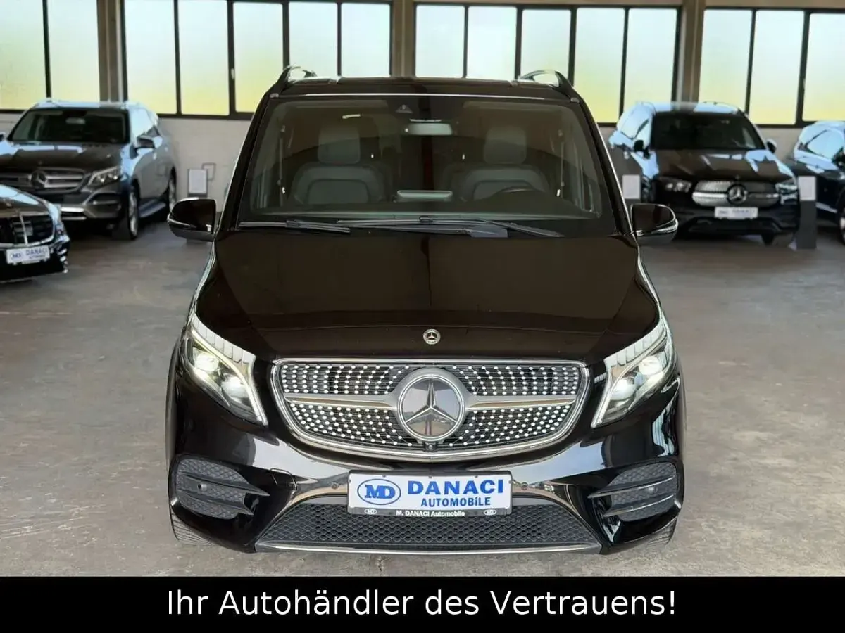 Gebraucht Mercedes V300 Avantgarde 239 PS (175 kW) 2019 Schwarz Van / Kleinbus