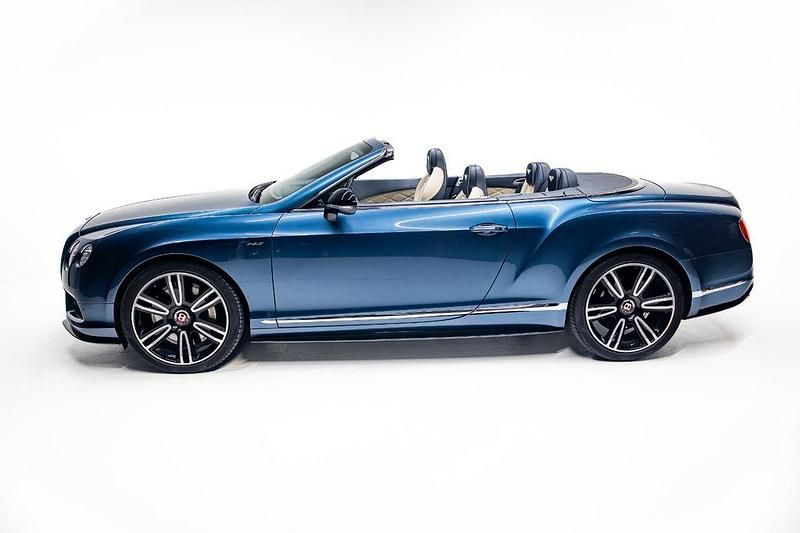 Gebraucht Bentley Continental GT Convertible 529 PS (389 kW) 2014 Blau Cabrio