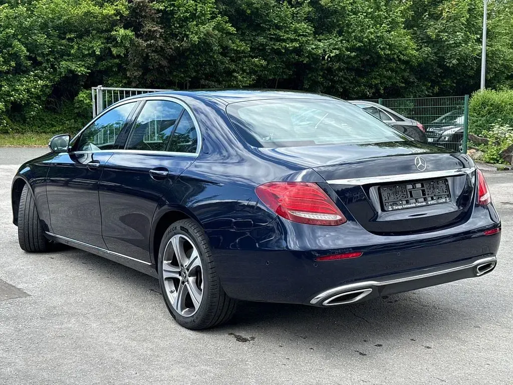 Gebraucht Mercedes E400 340 PS (250 kW) 2019 Blau Limousine