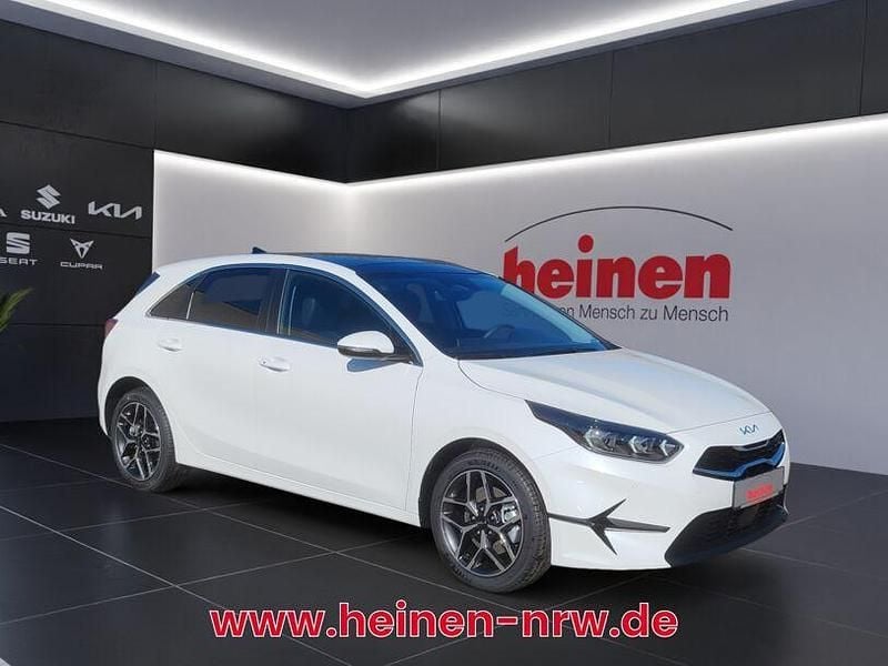 Gebraucht Kia Ceed Platinum 140 PS (102 kW) 2024 Weiß Kleinwagen