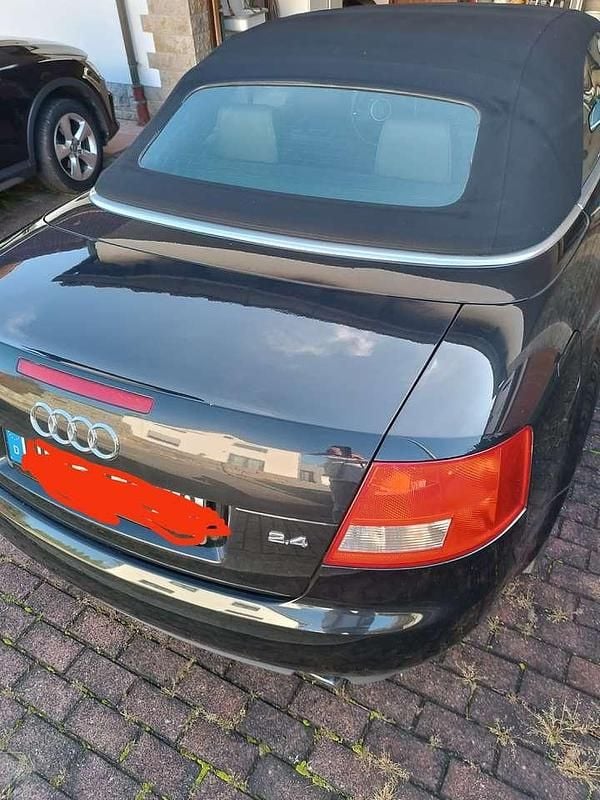 Gebraucht Audi Cabriolet 174 PS (127 kW) 2002 Schwarz Cabrio