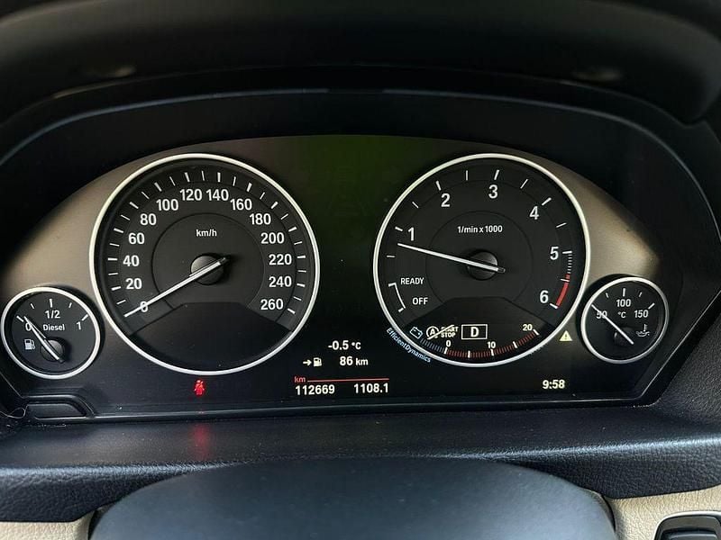 Gebraucht BMW 320 Luxury Line 190 PS (139 kW) 2016 Silber Kombi