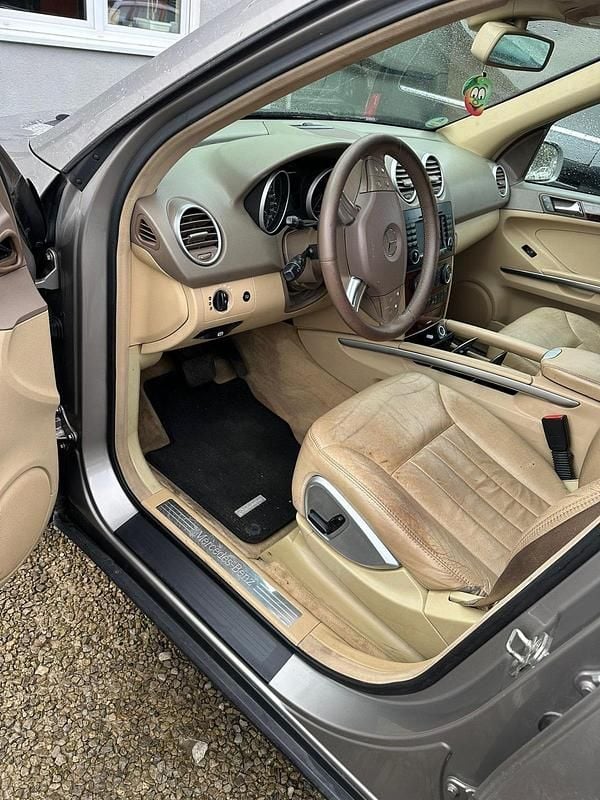 Gebraucht Mercedes 320 225 PS (165 kW) 2007 Gold SUV