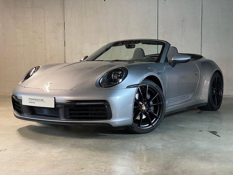 Gebraucht Porsche 911 Carrera Cabriolet 385 PS (283 kW) 2020 Gt silbermetallic (metallic) Cabrio