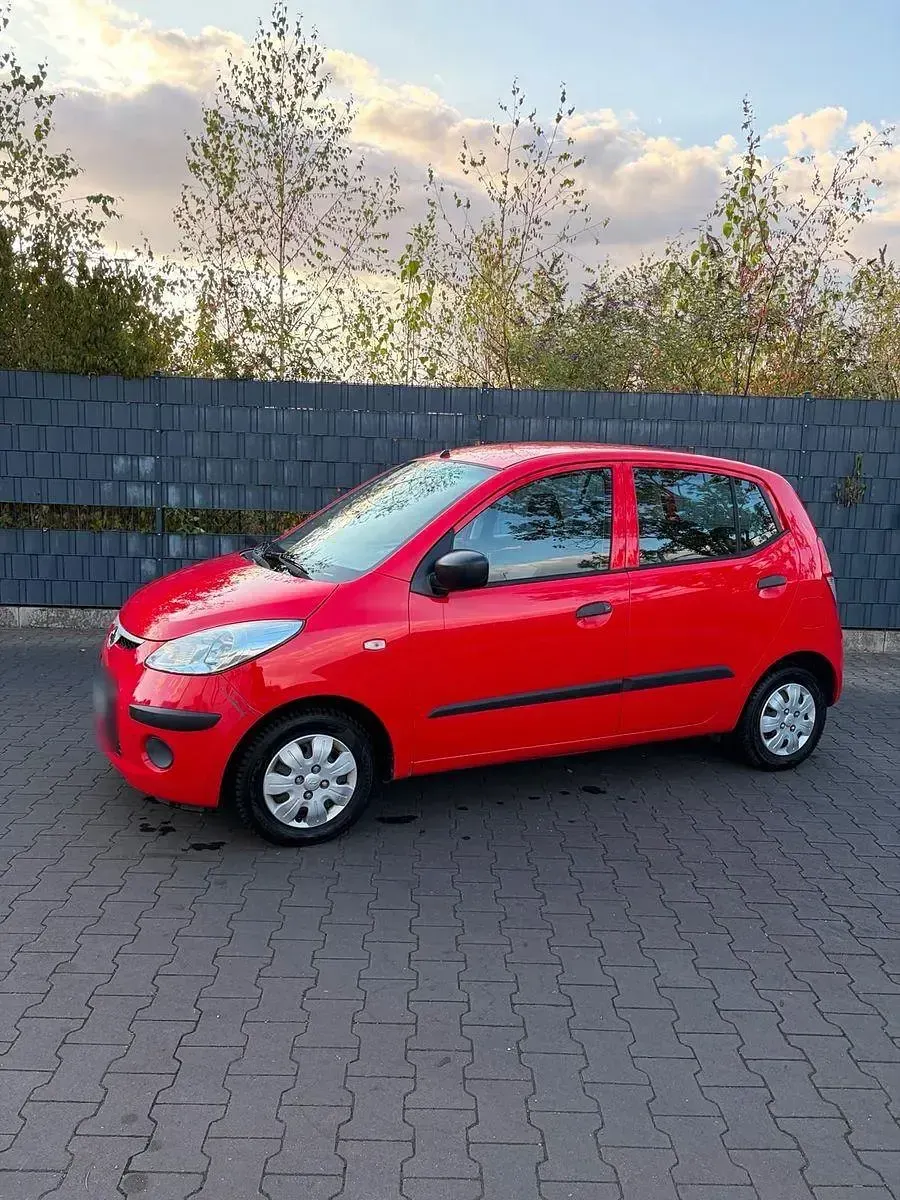 Gebraucht Hyundai i10 67 PS (49 kW) 2009 Rot Kleinwagen