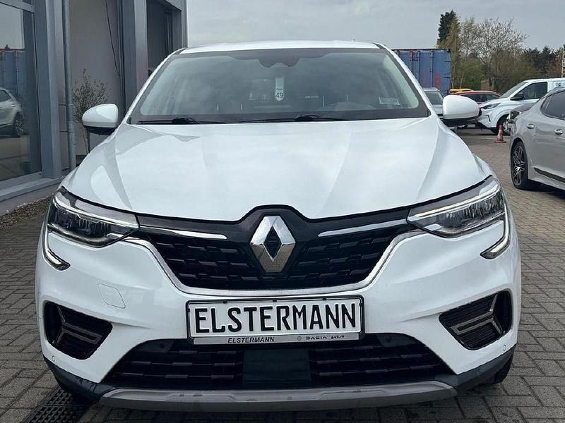 Gebraucht Renault Arkana 143 PS (105 kW) 2022 Weiß SUV