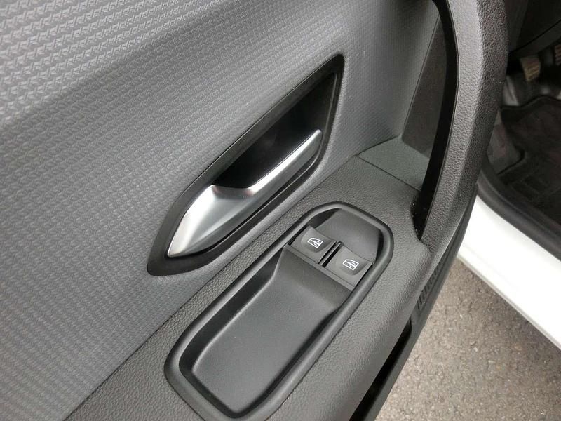 Gebraucht Renault Express 95 PS (69 kW) 2021 Weißuni Van / Kleinbus