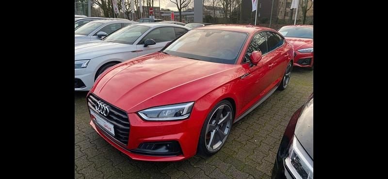 Rot Gebraucht 2018 Audi A5 Coupé | 29.900 € - Bild 1/4