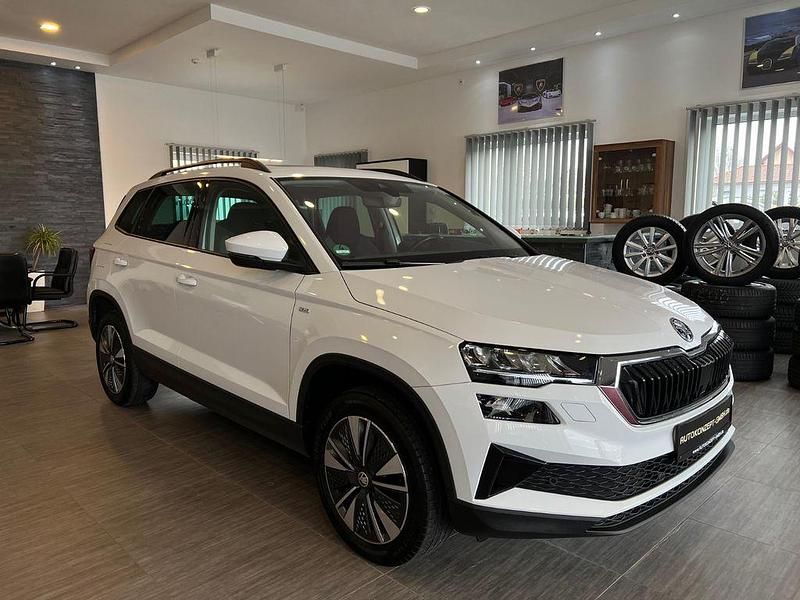 Gebraucht Skoda Karoq 150 PS (110 kW) 2022 Weiß SUV