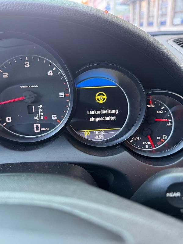 Gebraucht Porsche Cayenne 2011 Schwarz SUV