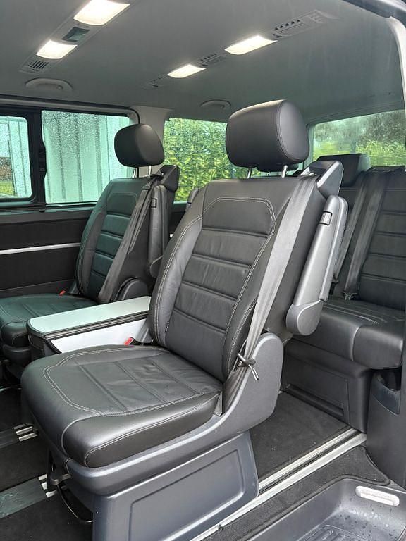 Gebraucht VW Multivan Comfortline 204 PS (150 kW) 2023 Schwarz Van