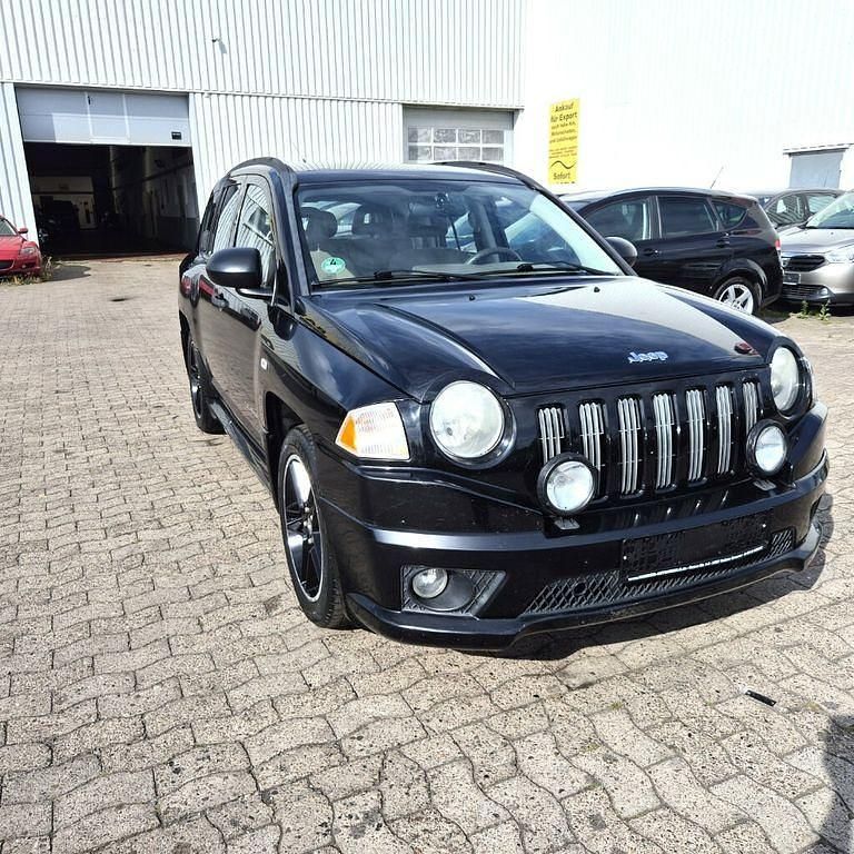 Gebraucht Jeep Compass 170 PS (125 kW) 2008 Schwarz SUV