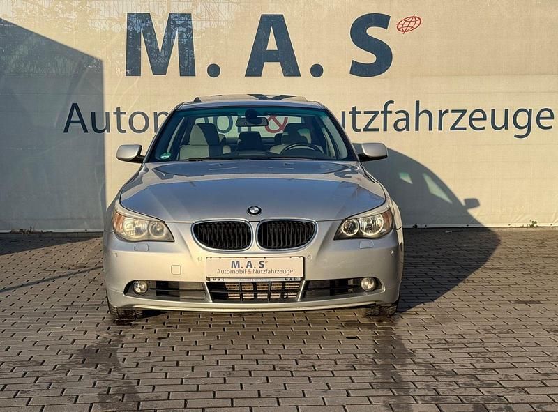 Second-hand BMW 525 177 CP (130 kW) 2004 Argintiu Berlinǎ