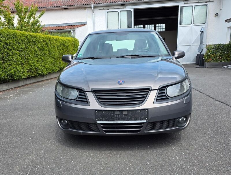 Braun Gebraucht 2007 Saab 9-5 Vector Kombi | 2.750 € - Bild 1/4